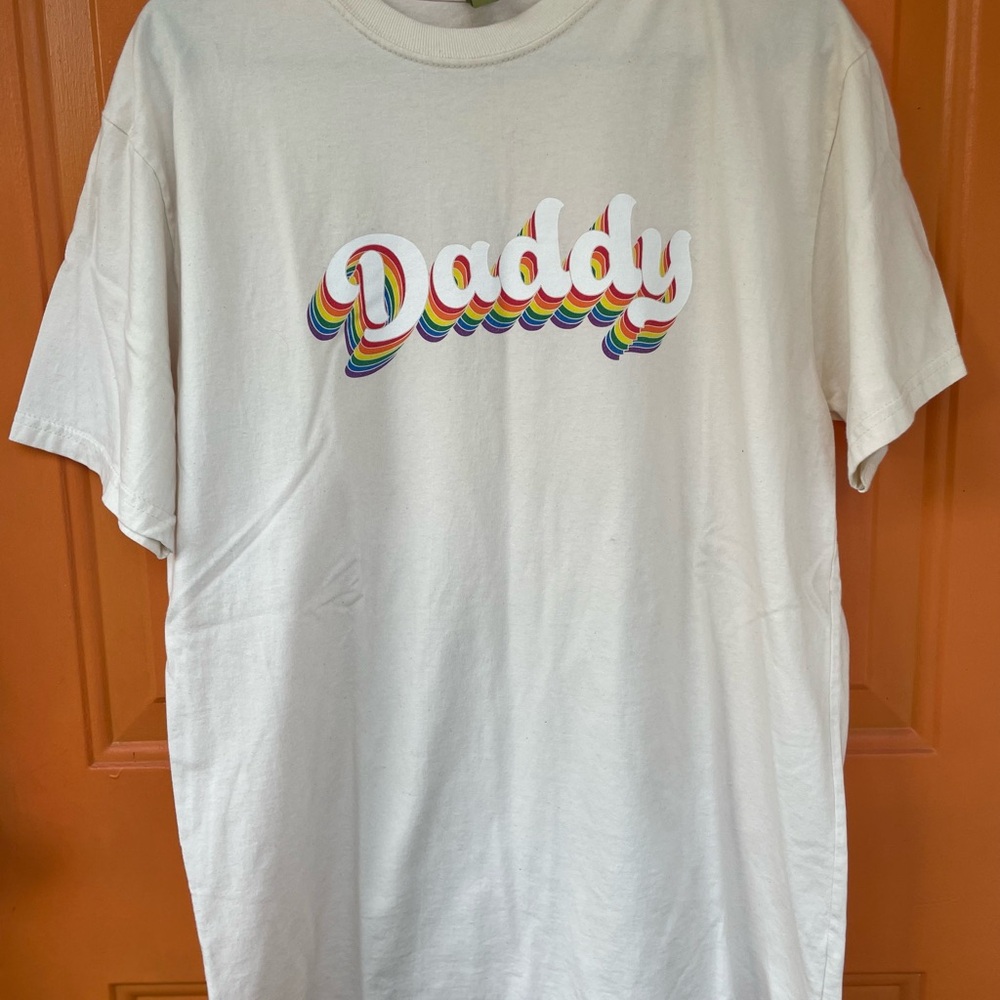 Fun Graphic “Daddy” Cream Colored Large Shirt